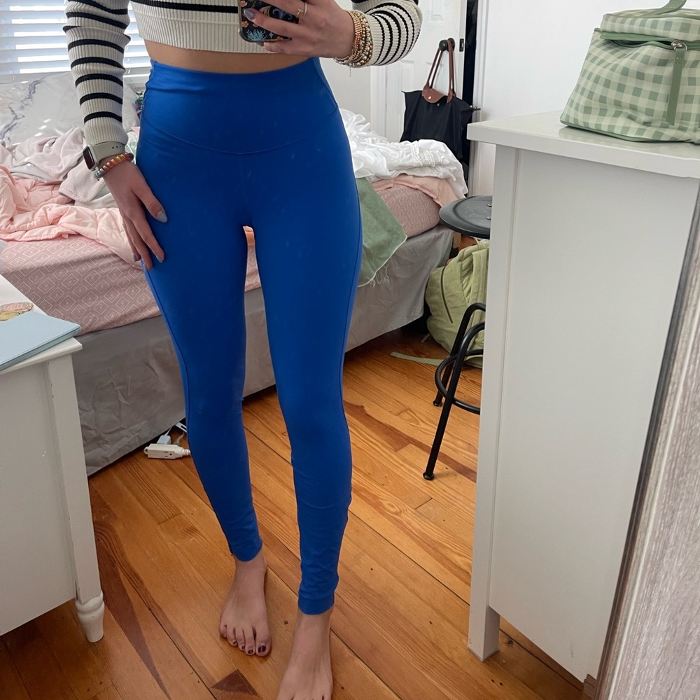 Base- Pace High Rise Running Tight Lululemon - Picture 2 of 4